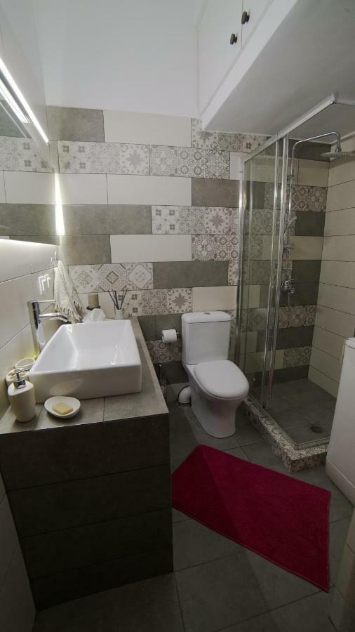 D16-Cosy Downtown Apartment Athena Bagian luar foto